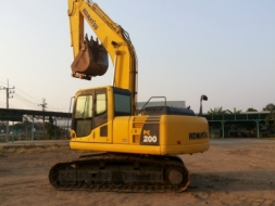 ขายKOMATSU  PC200-8