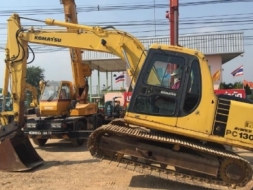 ขายรถแบคโฮ KOMATSU PC130-6 ปี 2002 ไฟฟ้าครบ แทรค70 ซม. สภาพสวยพร้อมใช้ นำเข้าจากญี่ปุ่น มีVDOการทำงา