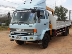 isuzu 195 hp. แท้ห้าง ยางเต็ม. เครื่องแน่นๆ คัตซีสวยมาก แอร์เย็นฉ่ำ หัวเดิมๆ