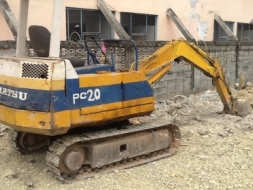 ขายรถแบคโฮkomatsu pc20