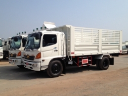 สวยๆเลยค่ะ HINO MEGA เครื่อง JO8C 225 แรงม้ากระบะดั้มพ์เกษตร ยาว 5.30 เมตร สูง 1.70 เมตร ยาง 900 ขอบ