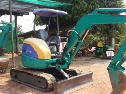 ขายด่วน KOMATSU pc30  MR-1 รถนำเข้าญี่ปุ่นแท้ๆ สภาพสวยมาก ไม่เคยใช้งานในไทย ซื้อไปใช้งานได้เลย