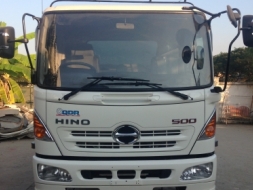 ขาย รถบรรทุก 6 ล้อ  HINO QDR