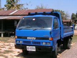 4650000 ต่อรองได้ isuzu NPR เครื่อง4BD1 115แรง ออกห้าง(กระบะดั้มยาว4.10เมตรนะครับ)