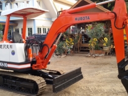 ขายรถขุดเล็ก KUBOTA KH-90 PC35