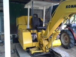 แมคโครเล็กkomatsu pc20-5