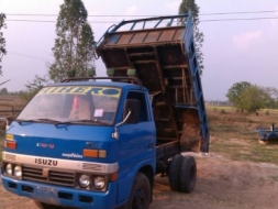 ขายดั้ม3คิว ISUZU TL 85แรง เครื่องดี คัชซีสวย ยางดี ภายในสวย สภาพพร้อมใช้งาน เอกสารพร้อมโอน สนใจโทร