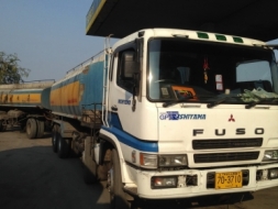 รถแทงค์ 12 ล้อ หัว Fuso Super great เครื่อง Hino K13-C 360 แรงม้า สองเพลา แทงค์เหล็ก ใส่ได้ ประมาณ 1