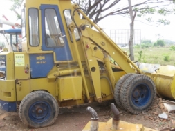 รถตักล้อยาง Komatsu sd23-1