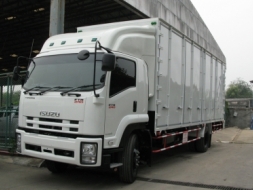 ขายรถบรรทุก ISUZU Euro 3  (6 ล้อ ใหญ่)