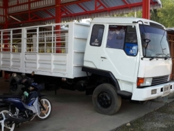 หกล้อFUSO FK415 รถห้างแท้