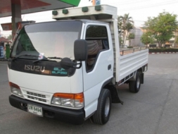 ISUZU NKR 58 E หัวการ์ตูน เครื่อง 110 แรง บรรทุกไม่ติดเวลา