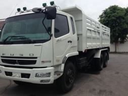 240 FUSO TRUCK มาใหม่ป้ายแดง ราคาดี2,580,000