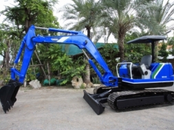 ขายแบคโฮ KOBELCO SK042 เก่านอก ขายตามสภาพนะคับ ติดต่อ 086-775-7900,086-324-1992