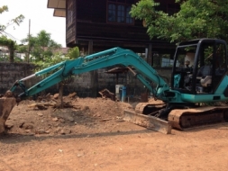 KOMATSU PC40 -7  เครื่องดี ปั้มดี โช่หนา เอวแน่น พร้อมใช้