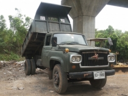 6ล้อหัวยาวดั๊มพ์ NISSAN UG780 เครื่องND6อติดรถทหารไช้งานน้อยมาก