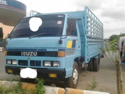 รถ6ล้อ isuzu110  คาร์โก้ ติดต่อ080-1405528