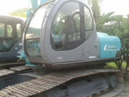 ขายด่วน รถขุด KOBELCO SK200 มาร์คไฟว์  ซุปเปอร์    แทรค 80     สวยมากๆๆ  โทร 081-3848169 คมศักดิ์