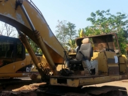 ขายด่วน อะใหล่CAT 320 V2 ขายเป็นอะใหล่นะครับ