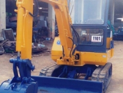 ขายรถขุดเล็ก KOMATSU PC20 รุ่น6 เครื่งดีระบบดี ระบบไฟหน้าปัดใช้ได้ปกติ สภาพพร้อมใช้งาน เป็นรถเก่านอก