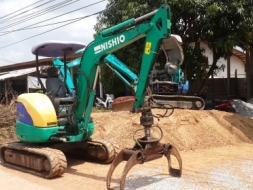 ขายด่วน KOMATSU pc30  MR-1  พร้อมปากคีบแบบหมุนได้ + บุ้งกี้