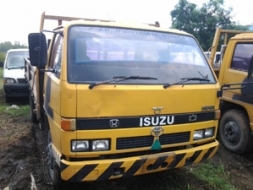 ISUZU NPR 115HP บรรทุก