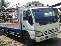 ขายISUZU NPR130แรง ยาว5เมตร เครื่องดี แคชซีสวย ยางใหม่ ภายในสวย แอร์เย็น สภาพพร้อมใช้งาน เอกสารพร้อม