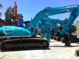 ขายด่วน รถขุด Kobelco SK 200-2 มาร์คไฟว์ ธรรมดา เก่า ญี่ปุ่น สภาพสวยมากๆๆ เดิมๆไม่ต้องบิ้ว พร้อมใช้ง