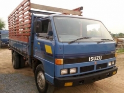 ขายISUZU NPR115แรง เครื่องดี แคชซีสวย ยางดี ภายในสวย เฟืองท้ายใหญ่F หน้า-หลัง สภาพสวยพร้อมใช้งาน เอก