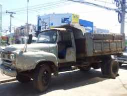 ISUZU 6 ล้อดั้มหน้ายาวช่วงล่างใหญ่เครื่องEH700พร้อมใช้ตามสภาพ