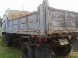 หกล้อ อีซูชุ NPR120 ดั้มสามิตร สภาพเดิมพร้อมใช้งาน เอกสารพร้อม (รถบ้านฝากขาย) แคชซีสวยจัด