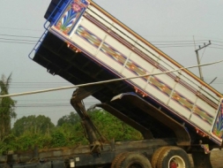 ขายกะบะดั๊ม10ล้อ