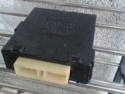 ขายกล่องรีเลย์กระจกไฟฟ้าHINO3M