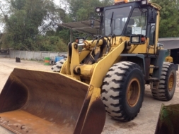 ขาย Komatsu WA300-3 เก่าญี่ปุ่น สภาพสวย พร้อมใช้งาน 090-986-2521 อ๊อบ