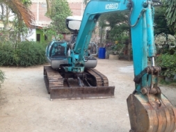 ขาย KOBELCO SK45 สนใจโทร. 080-8704656 หรือ 081-2792619