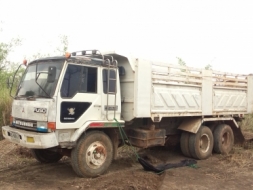 ขาย Mitsubishi fuso fn527 10 speed สภาพพร้อมใช้