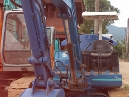 KOBELCO SK045 พร้อมหัวเจาะ