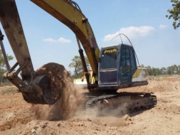 KOBELCO SK200 Mark 3 Yn-7849 ไฟฟ้าตัด(มอเตอร์มี จอมี กล่อง มี)  แอร์มี เครื่องดี ปั้มดี ช่วงล่างเต็ม