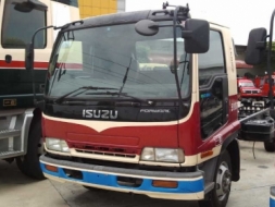 รถบรรทุก 6 ล้อ ISUZU DECA 180 แรงม้า 6สูบ