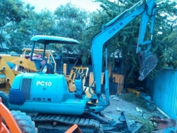 ขาย - รถขุด แบคโฮ KOMATSU PC 10-7 มือสองญี่ปุ่น ใบมีดดันปรับได้ 4 ทิศทาง แทรคเหล็กหุ้มยาง พร้อมใช้งา