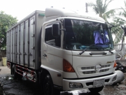 HINO FC4J เครื่องยนต์ 150 แรง ตู้ 10 บาน ยาว 5.50 เมตร