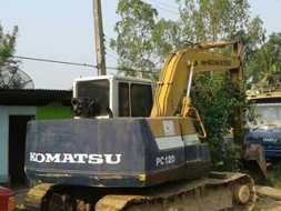 ขายแบคโคKOMATSU PC120-5 เครื่องเดิม ปั๊มเดิม เอวแน่น ทำงานเร็ว สภาพพร้อมใช้งาน เอกสารใบซื้อขาย สนใจโ