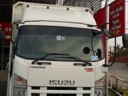 Isuzu กระบะบรรทุก 6 ล้อ