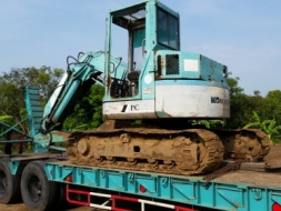 ขายแบคโฮkomatsu75uu-1