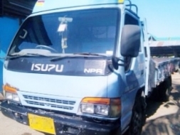 ISUZU NPR 120 HP 4HF1 ปี 39 ห้งแท้ เครื่องยนต์ฝาขาว รถบรรทุกหกล้อกระบะเหล็กคาร์โก้ความยาว 5 เมตรสภาพ