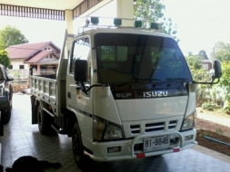 NKR ปี 49 ดั้มพ์ ตามภาพ ราคา 665,000 บาท