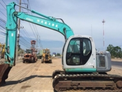 ขายรถแบคโฮ KOBELCO SK135SR ปี2000 ระบบไฟฟ้าเต็ม สภาพสวยพร้อมใช้ นำเข้าจากญี่ปุ่น