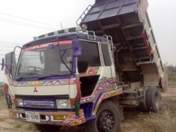 ขายรถบรรทุกหกล้อดั้มมิซูบิชิ ยูโร 2 FK 457Hเครื่อง6D16 เทอร์โบ 220 แรงม้า รถปี 46 ก