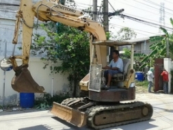 รถขุด แบคโฮ SUMITOMO 135UX (PC 60) = ราคา 390,000 บาท