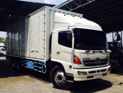 ขายรถ 10 ล้อ HINO  MEGA FL  ตู้ 10 บาน ยาว7.5เมตร   เครื่องยนต์ 220 แรงม้า คอมมอนเรล   สนใจติดต่อ 08